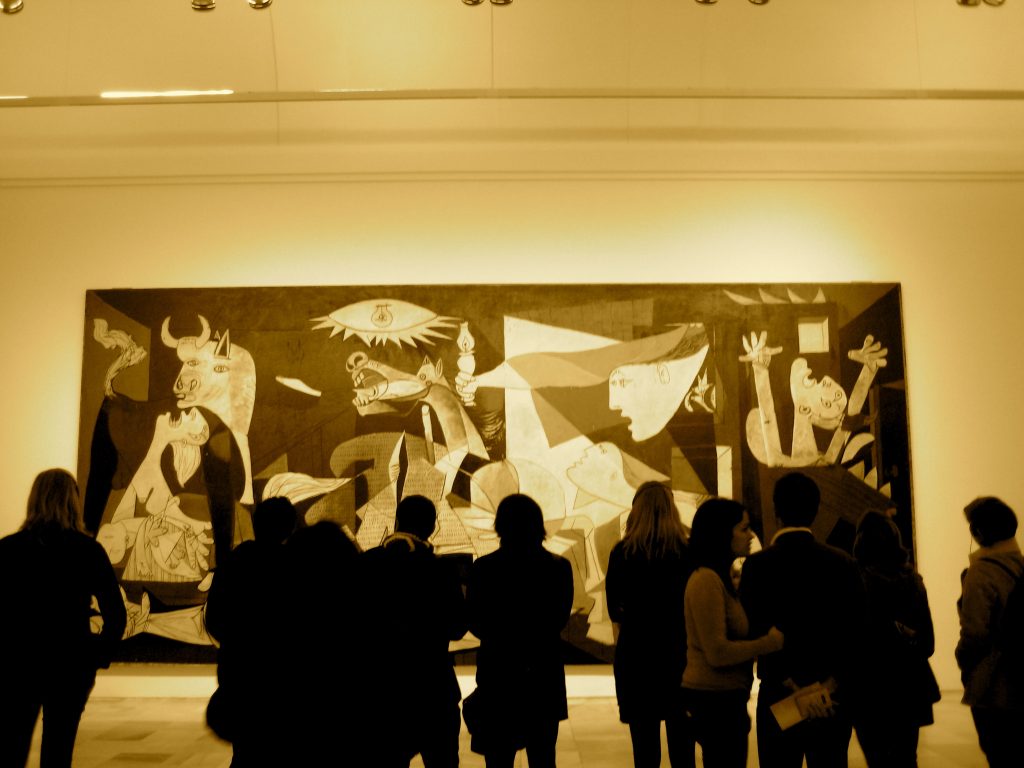 Guernicą Picassa w Madrycie